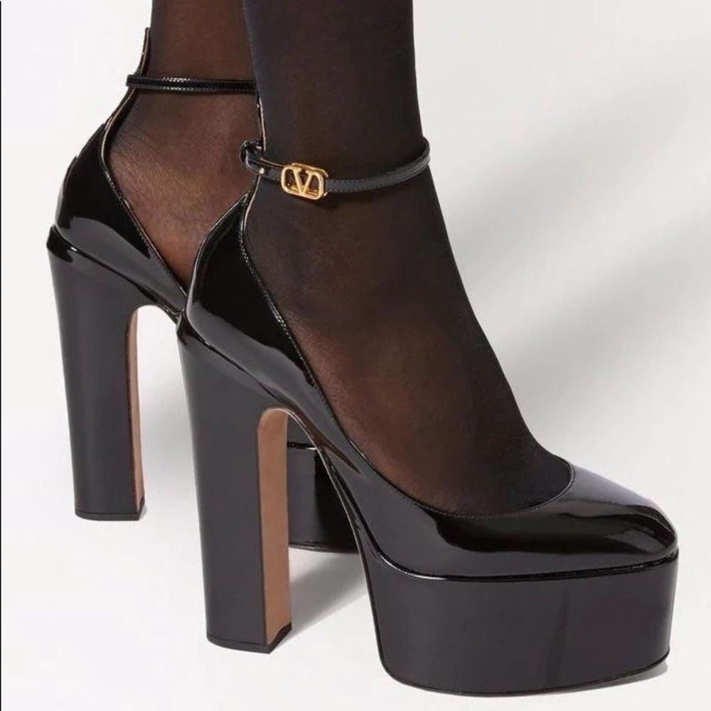BRAND NEW VALENTINO GARAVANI TAN-GO PLATFORM PUMP IN PATENT LEATHER 155 MM